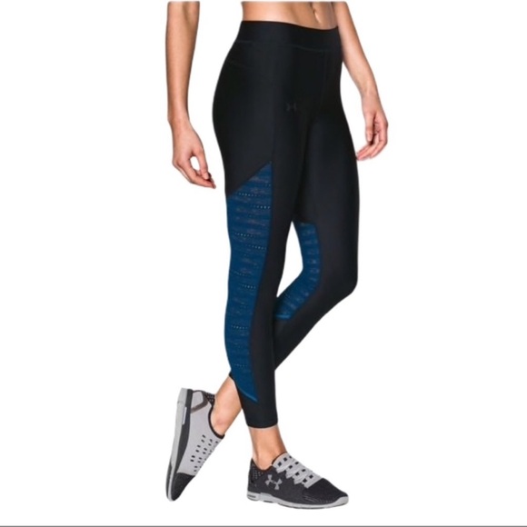 UNDER ARMOUR UA Heatgear Supervent Crop Capri Leggings Black Blue NWT Womens XS - Picture 2 of 11